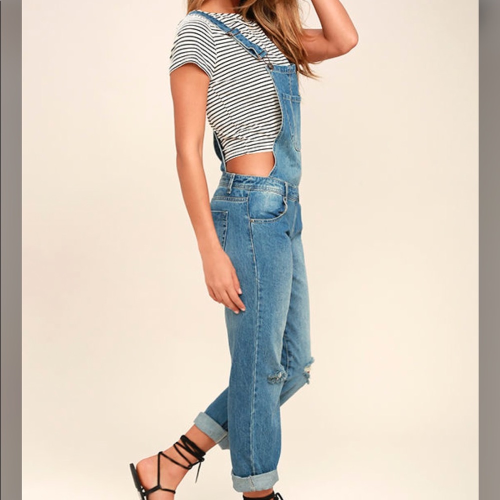 NWT Medium Wash Distressed Denim Overalls - Picture 2 of 6